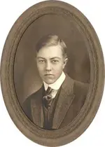 A portrait of Loraine Boettner in 1917, age 16.